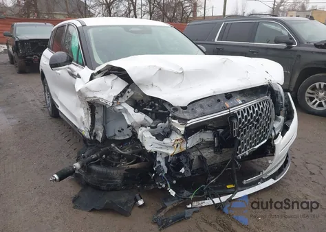 2025 Lincoln Corsair Premiere z USA, uszkodzony, nr VIN 5LMCJ1DA4SUL23796